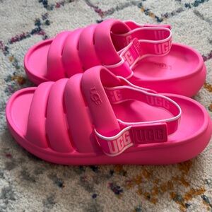 🌟UGG Pink Sandals
